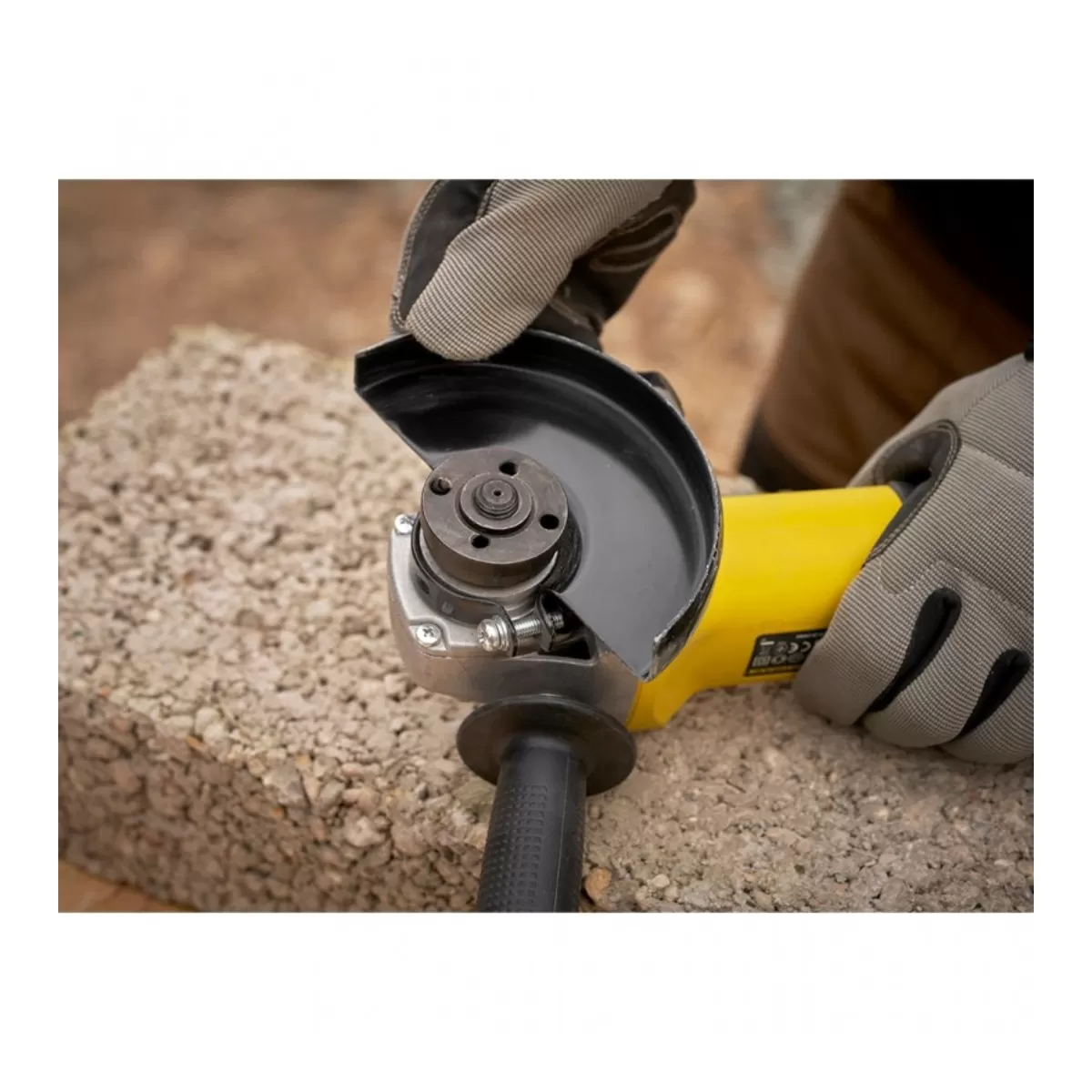 ΓΩΝΙΑΚΟΣ ΤΡΟΧΟΣ ME ΡΥΘΜΙΣΗ ΣΤΡΟΦΩΝ 1100W 125mm FATMAX STANLEY  FMEG225VS